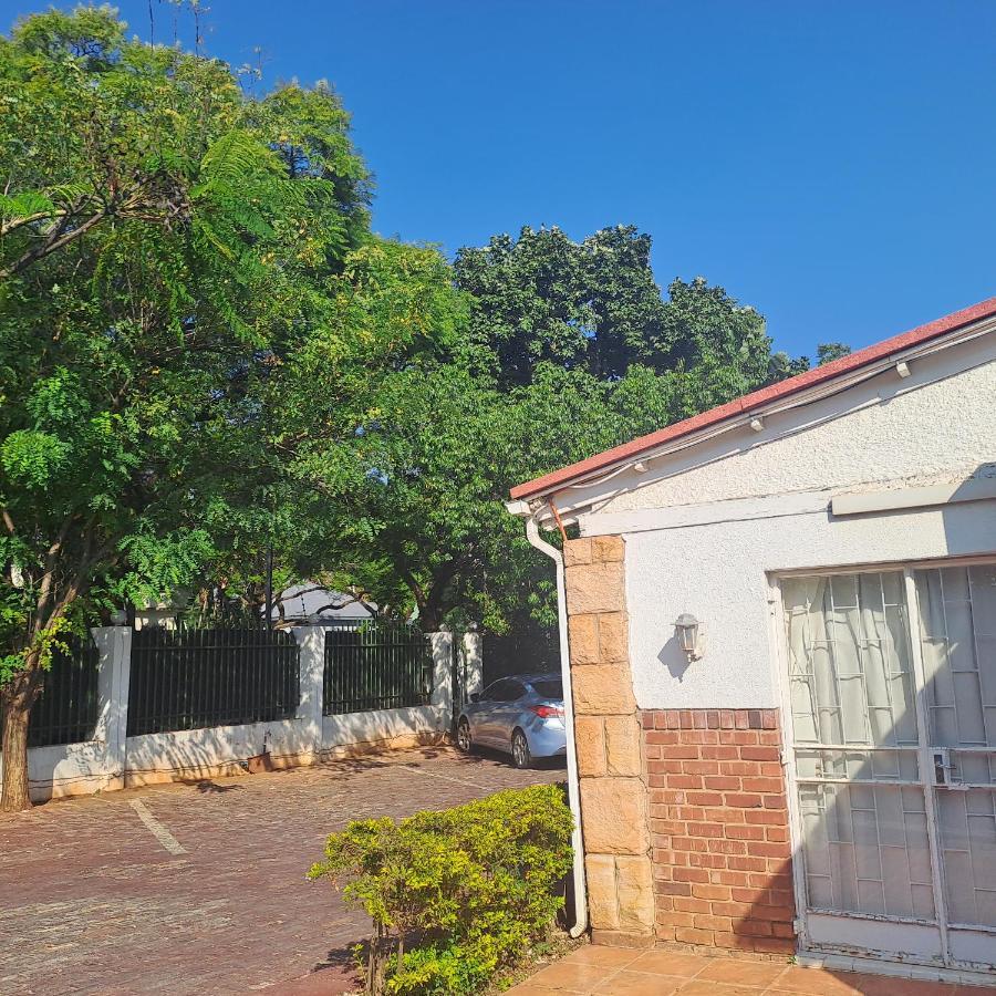 Moonlight Guesthouse Pretoria Exterior photo